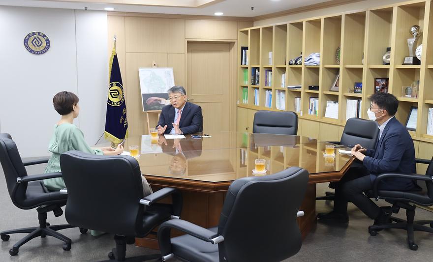 최기주 총장, 조선일보 인터뷰 "학과 단위 탈피한 융합교육 할 것"