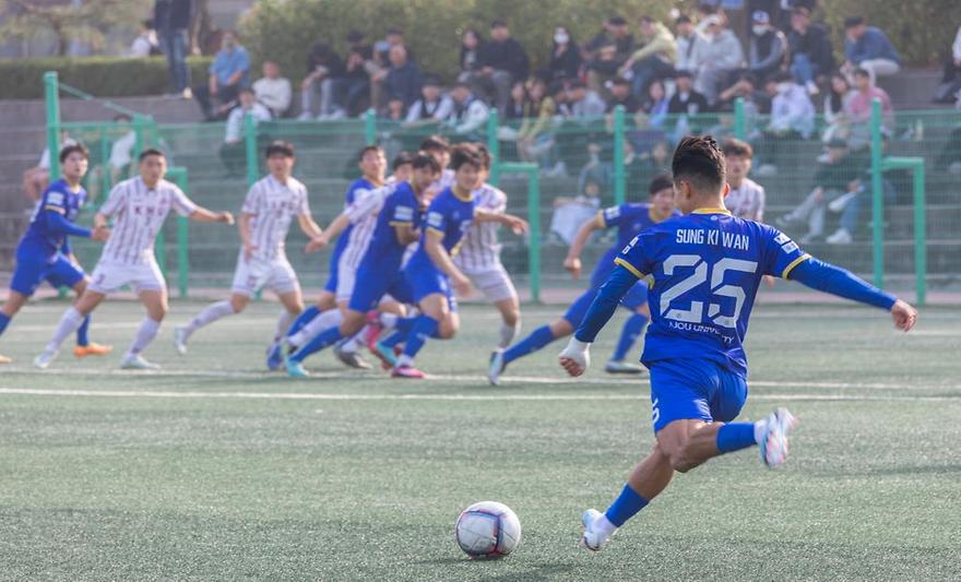 축구부 U-리그 홈 개막전 개최, 경희대에 2-1 역전승